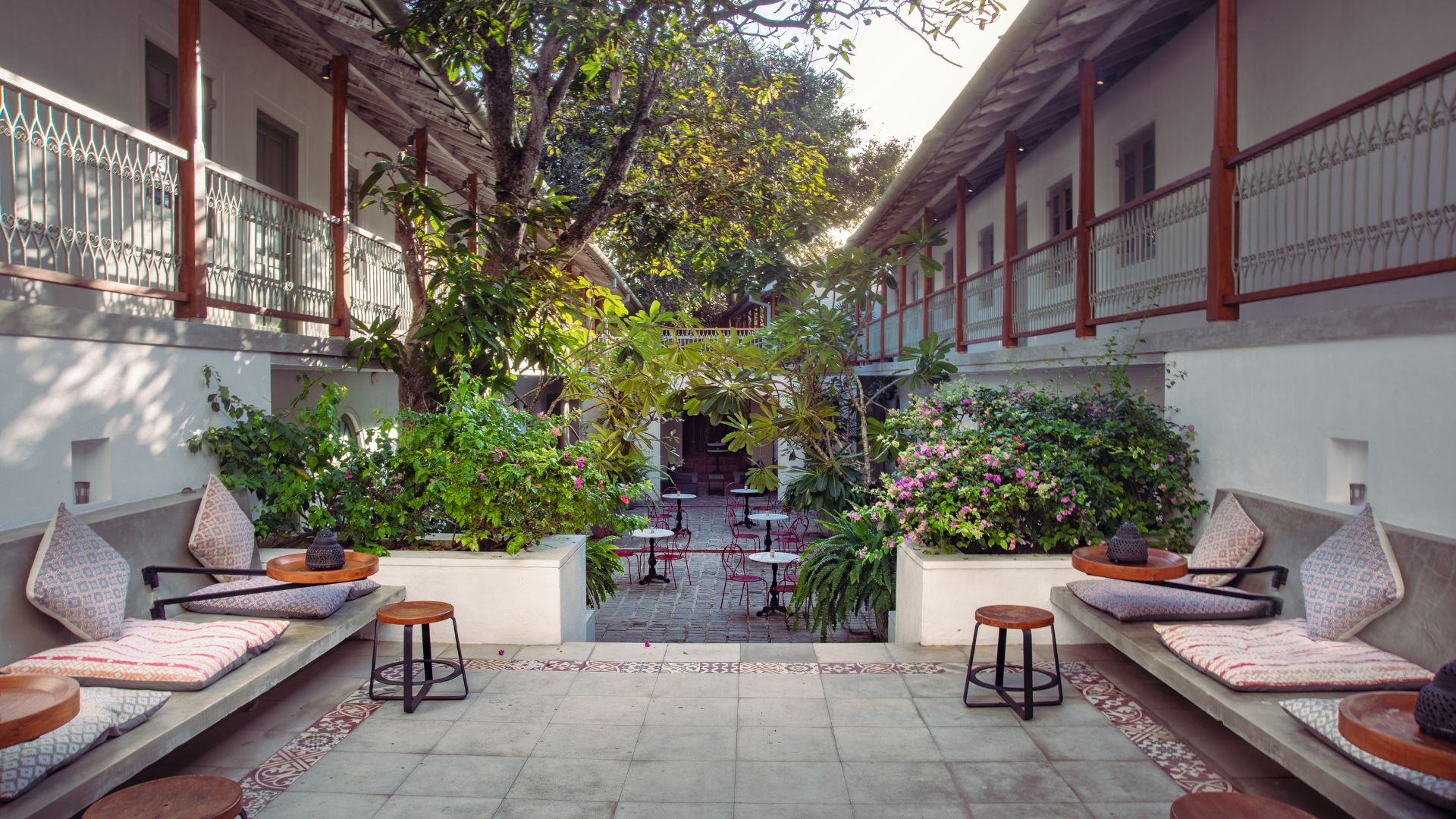 Fort Bazaar – Galle Fort